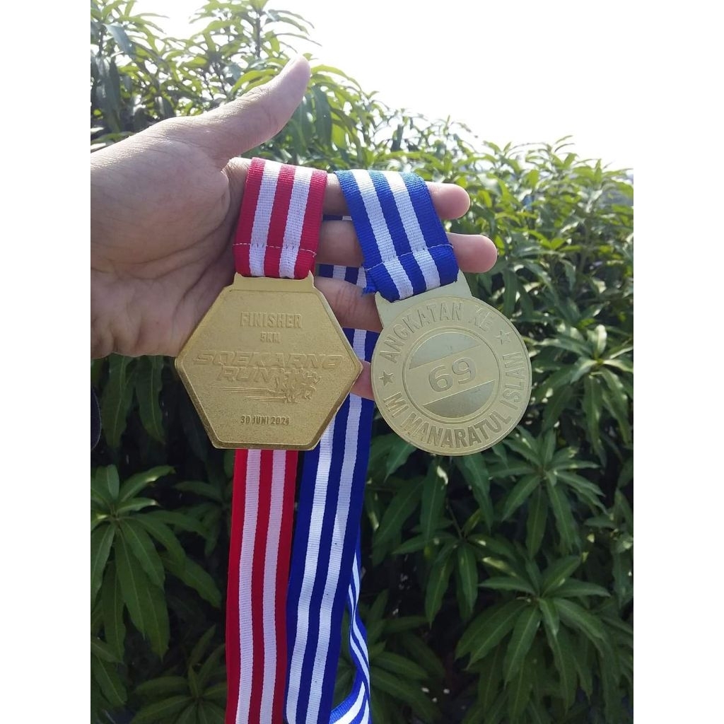 medalai sepuh, emas,perak.perunggu