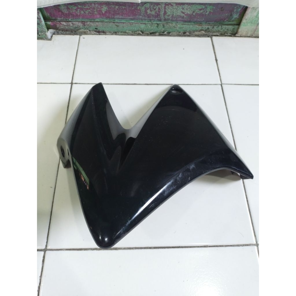 Cover tangki sayap tangki yamaha Vixion old sebelah kiri original 2nd lepasan motor