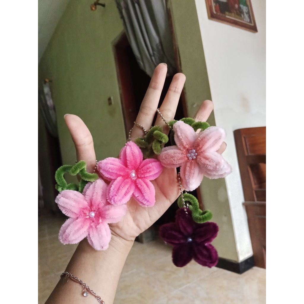 GROSIR KEYCHAIN KAWAT BULU BUNGA SAKURA (isi 12 pcs)