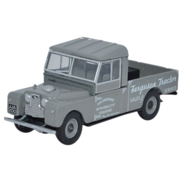 Oxford 1/76 Land Rover 109 Open - Ferguson Tractors