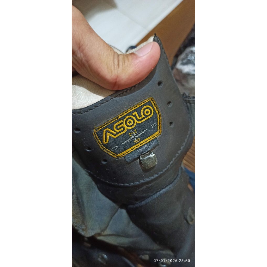 Sepatu Boot ASOLO size 44