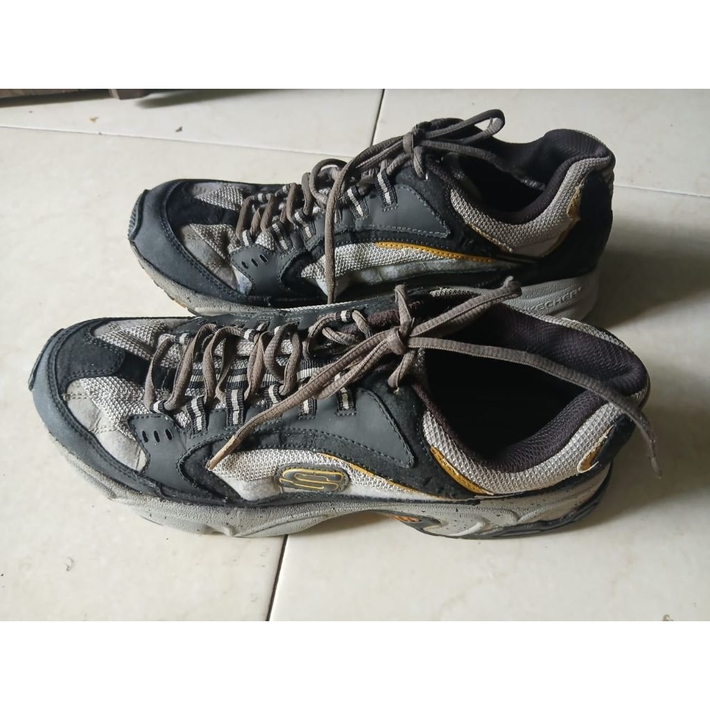sepatu gunung Skechers size 43 second