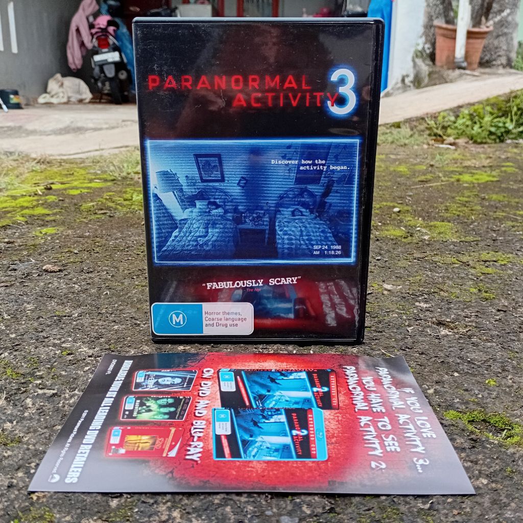 DVD Paranormal Activity 3 (2011) Region 4 Original Paramount Pictures Made in Australia Mulus