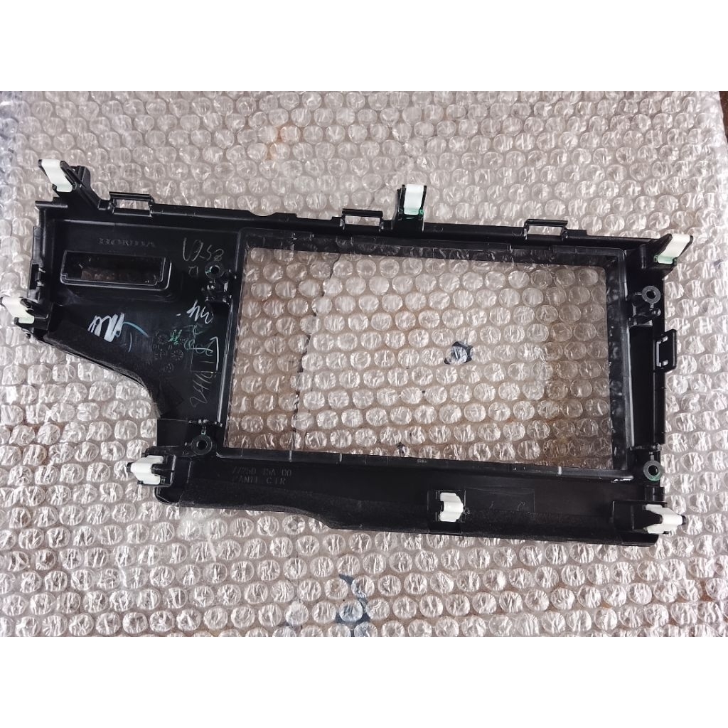 Frame panel Headunit original Honda Jazz RS GK5  part 77250 - T5A-00