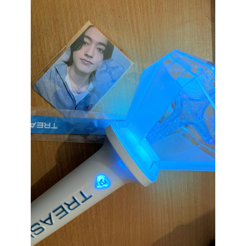 (Unsealed) TREASURE LIGHTSTICK Teulight Version 2 V2 POB HARUTO