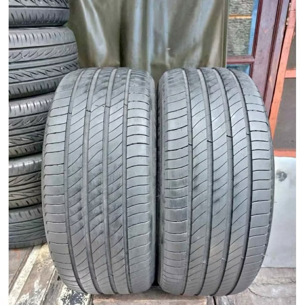 Ban Mobil Second Ring 18 Ukuran 235/50 R18 Ban Mobil Second Tubles