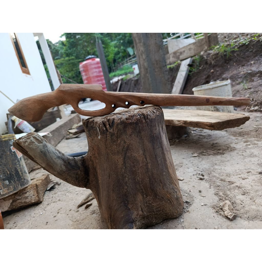 gagang tembakan kayu