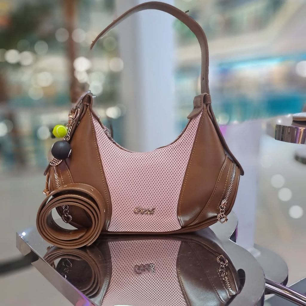 Ready GOSH art 572 slingbag