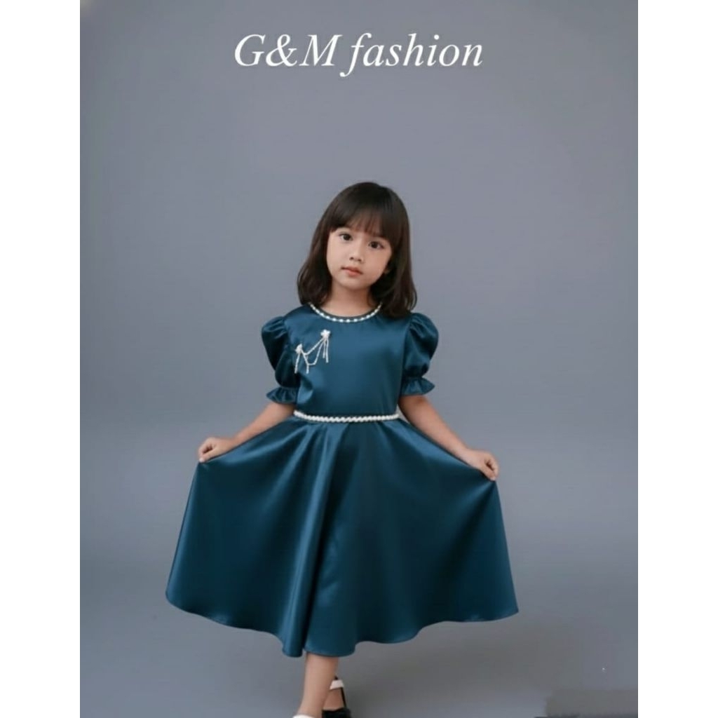 BAJU,anak, perempuan,model dress simpel payetan mutiara di bagian leher dan pinggang