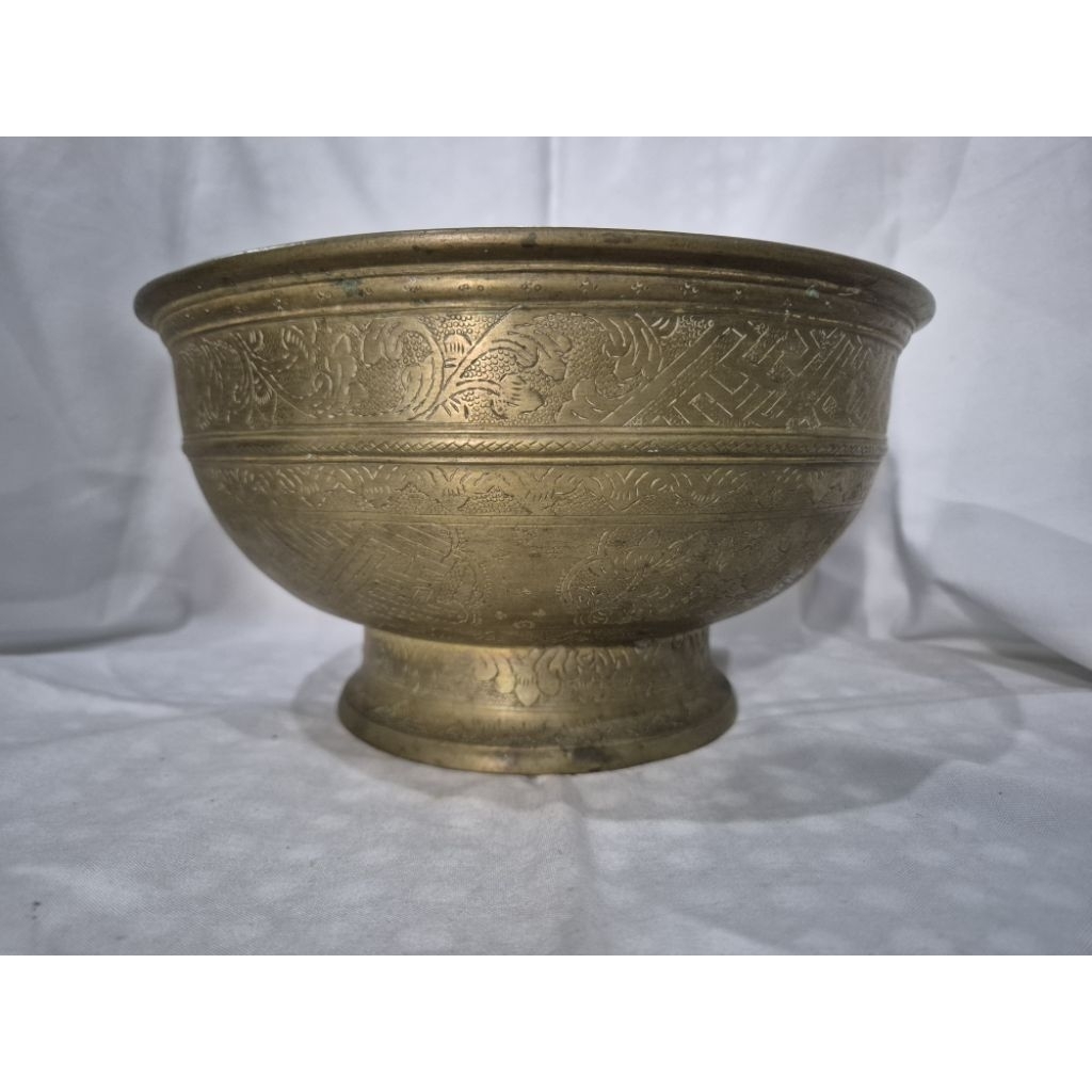 bokor kuningan ukir antik tua