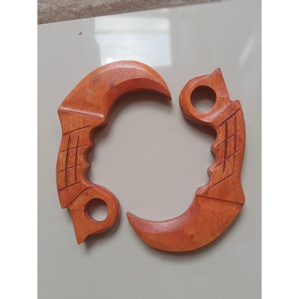 KARAMBIT KAYU HARGA PERBIJI