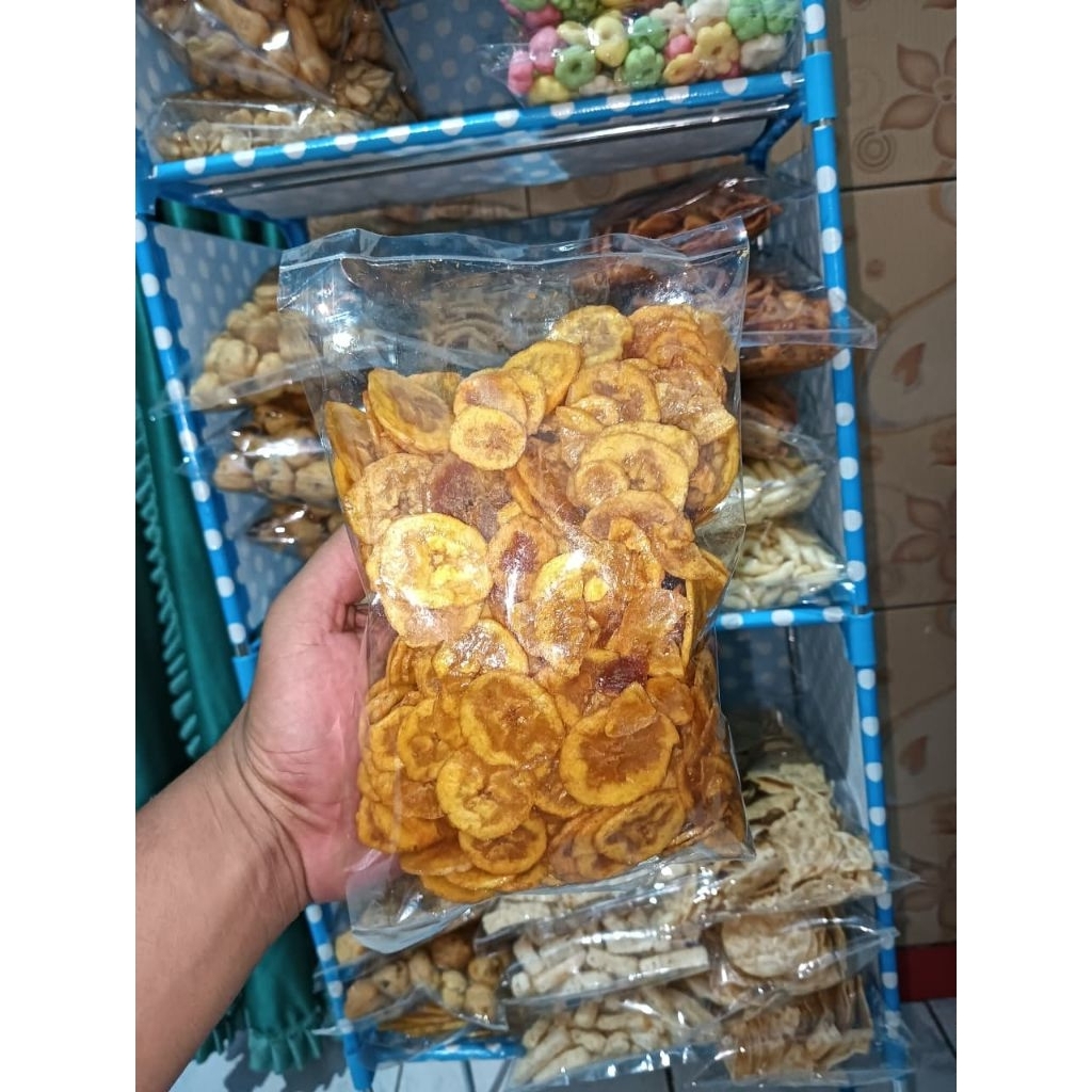 Jajan kiloan Kripik pisang
