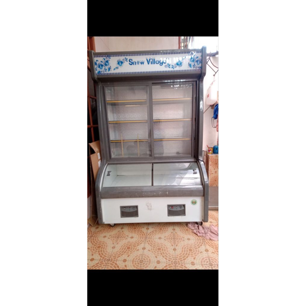 Showcase Pendingin Second / Freezer Combi Cabinet