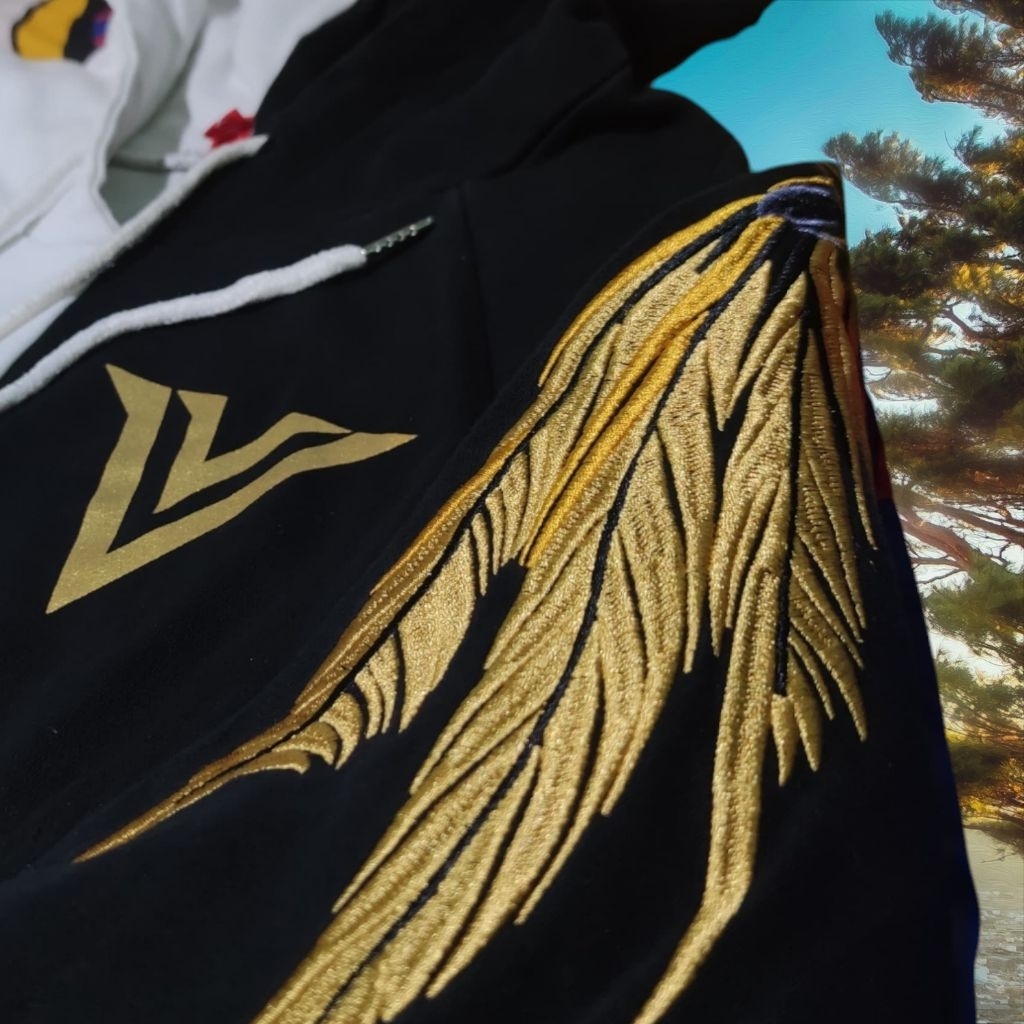 Black and White Embroidered wings x Boy London Very Luxury RARE ITEM