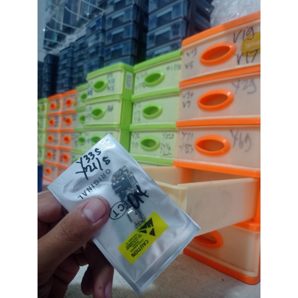 PAPAN CAS VIVO Y33S + MIC/ KONEKTOR CHARGER Y33S ORIGINAL