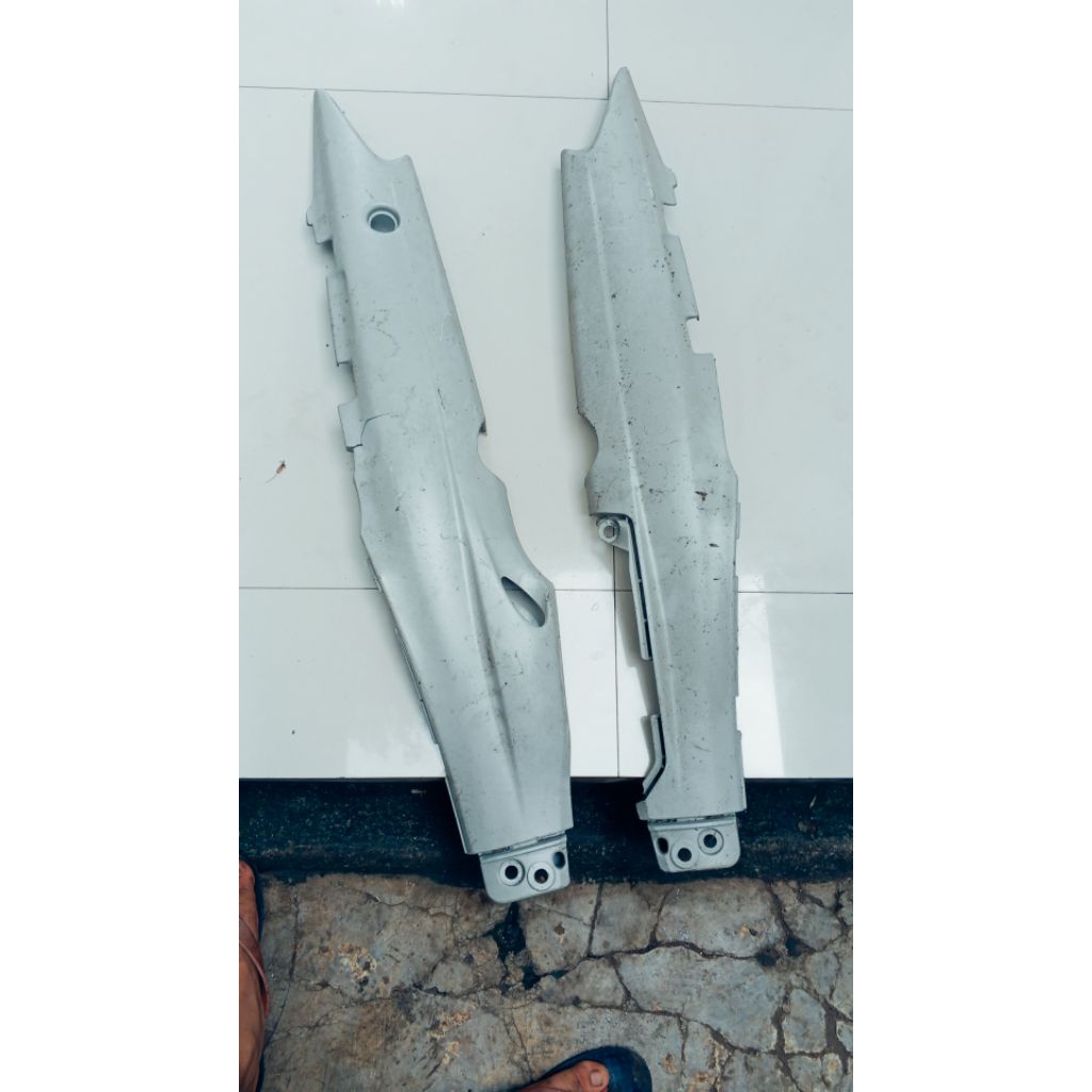 body kiri kanan fizr original abs (bahan)