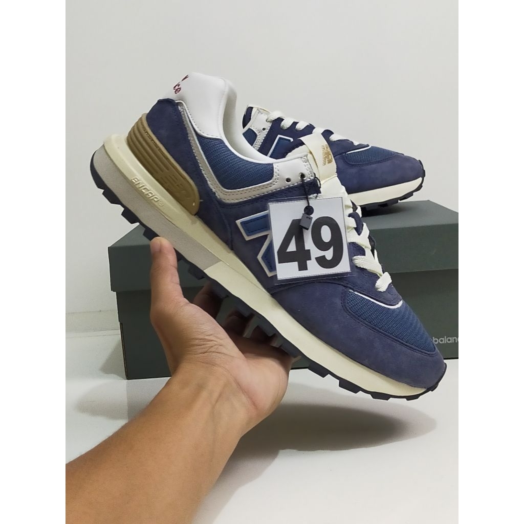 sepatu running pria etalase 49