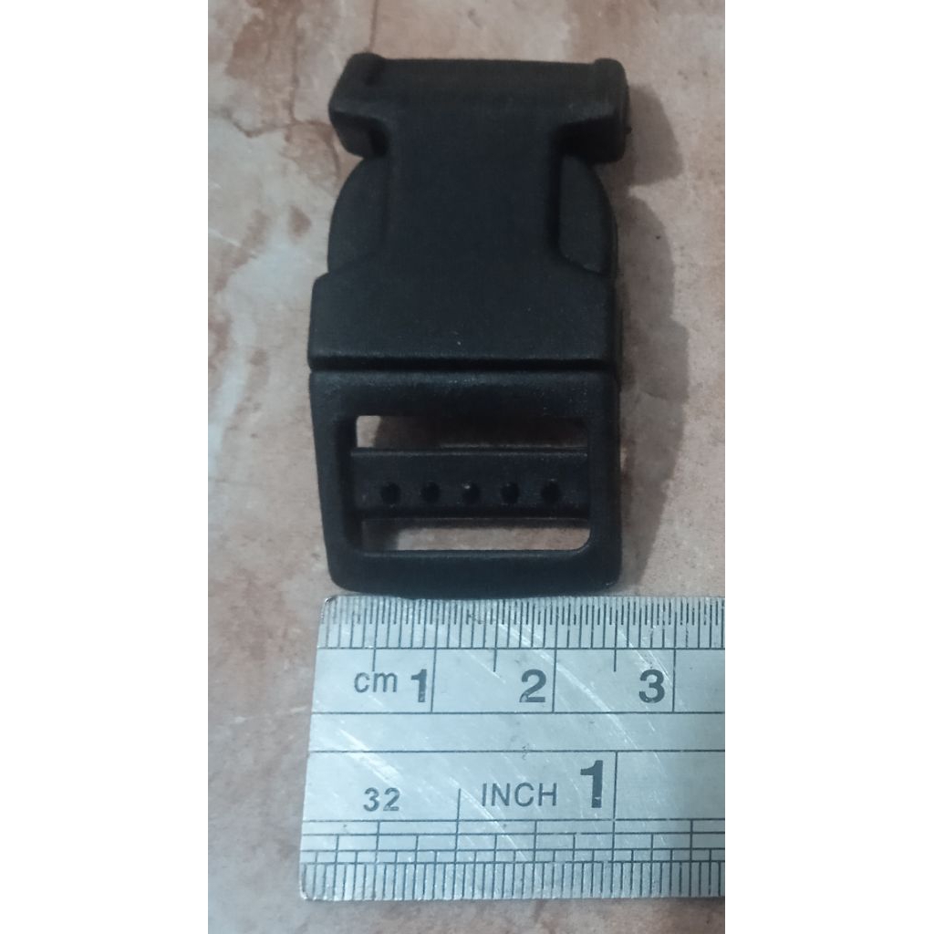 Buckle kunci sodok plastik ukuran 2,5 cm