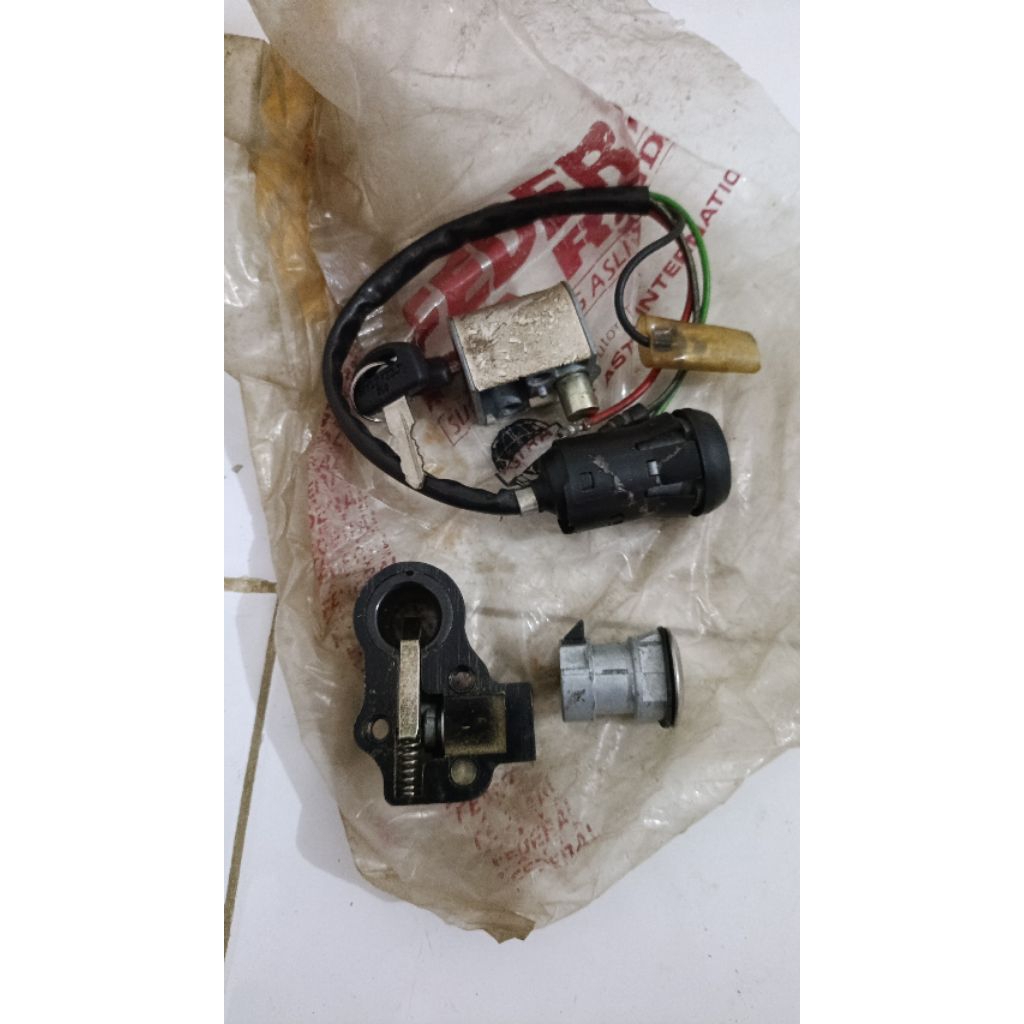Kunci kontak assy GL100 GL 100 GL125 original