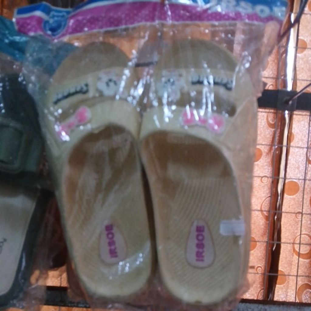 Sandal karet wanita merk IRSOE no.36
