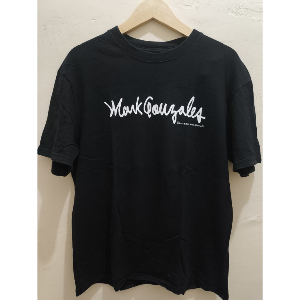 TSHIRT MARK GONZALES HITAM SECOND