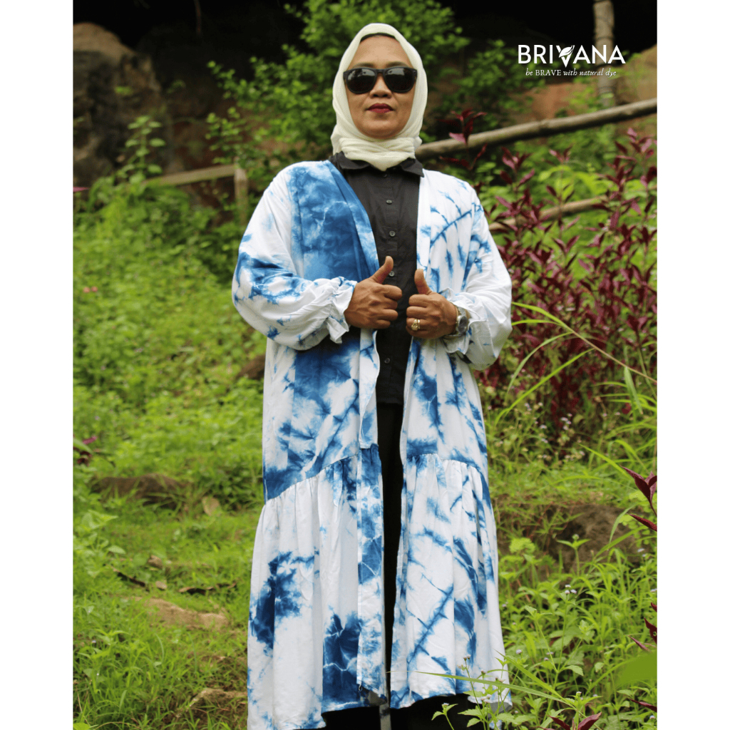 Brivana Long Outer Wanita Rayon Motif Stitch Abstrak Shibori Handmade Warna Alam Indigofera