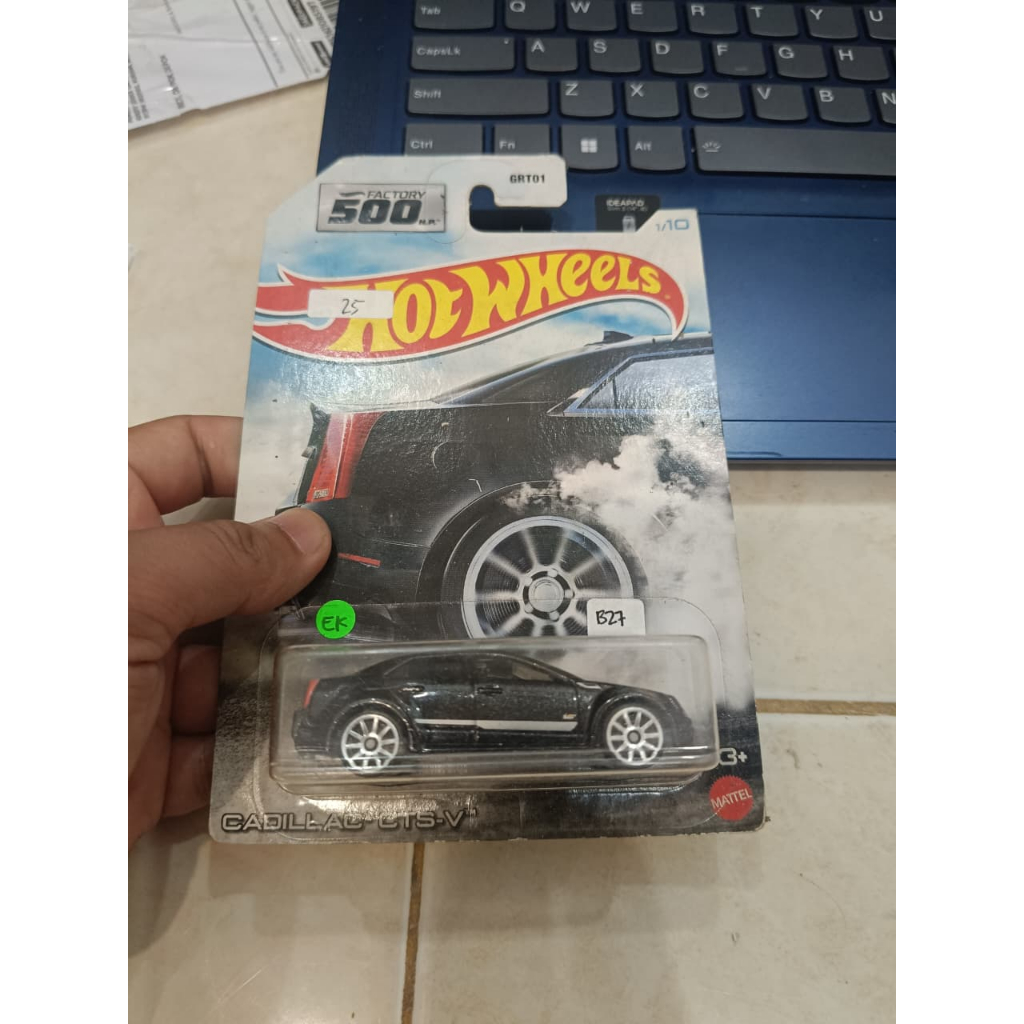 Hot wheels cadillac cts-v factory 500 diecast