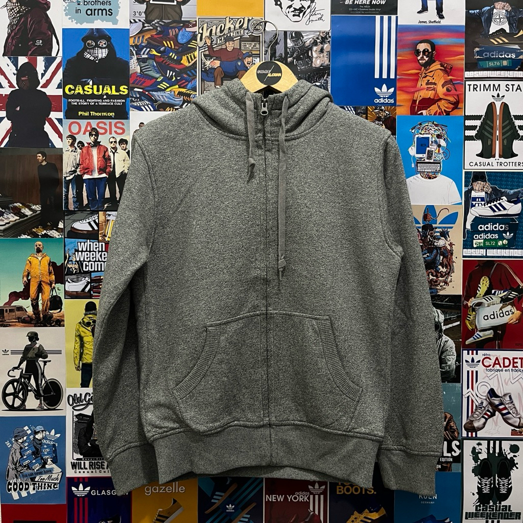 Sweater / Hoodie / Vintage / Second / Uniqlo
