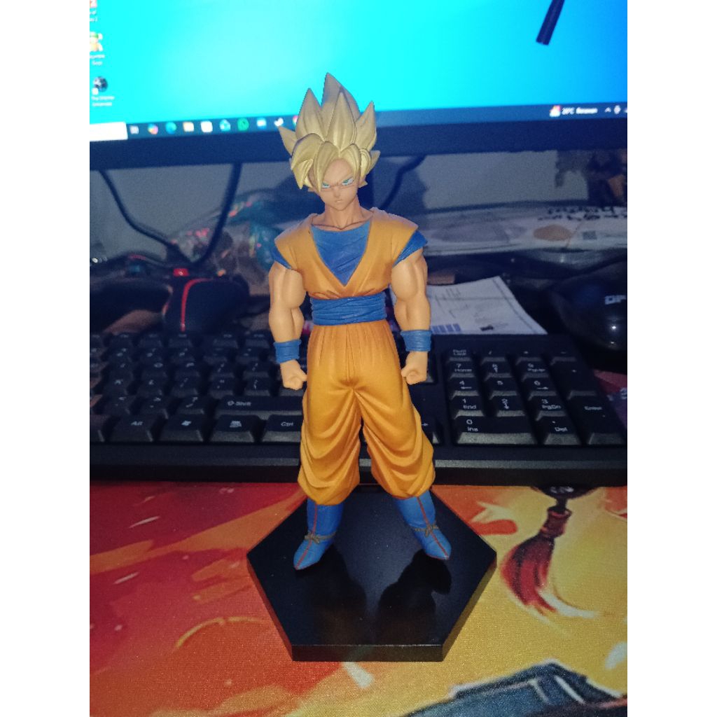 combo action figure goku