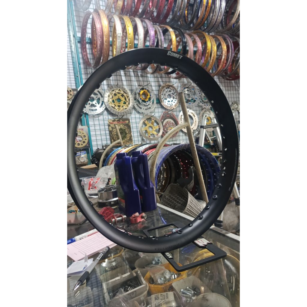 velg comet uk 160-17 black