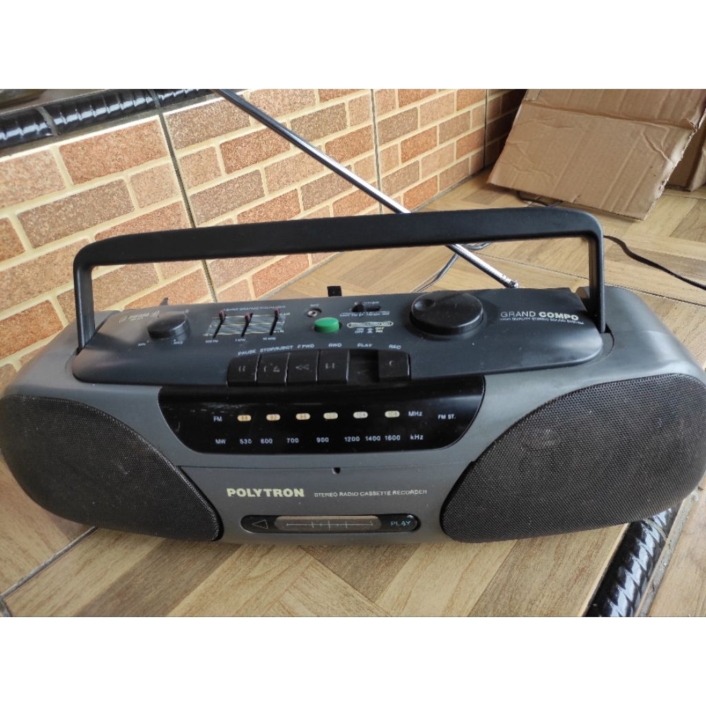 radio/tape POLYTRON grand compo GC 200 KC