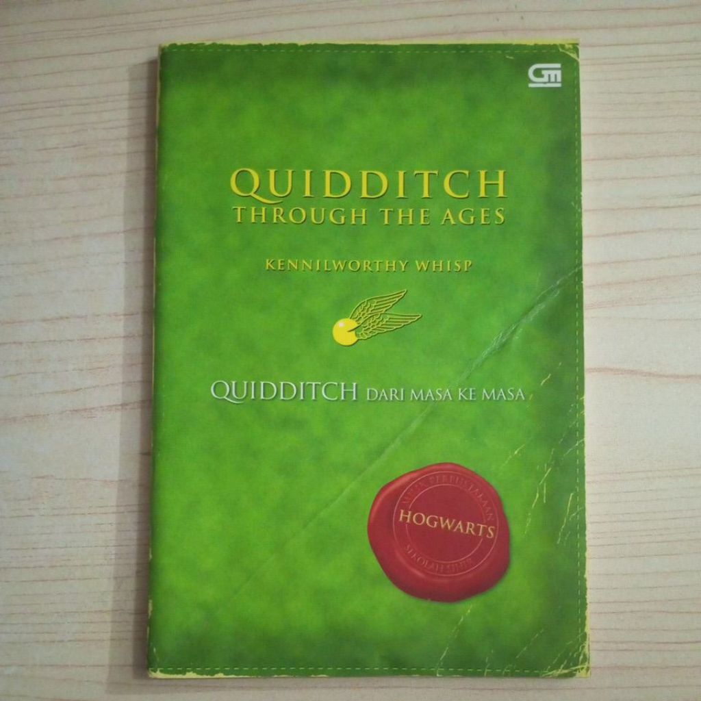 BUKU QUIDDITCH THROUGH THE AGES QUIDDITCH DARI MASA KE MASA OLEH KENNILWORTHY WHISP