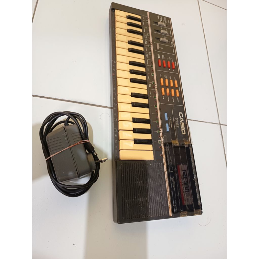 alat musik keyboard, piano mini casio PT82, bekas normal