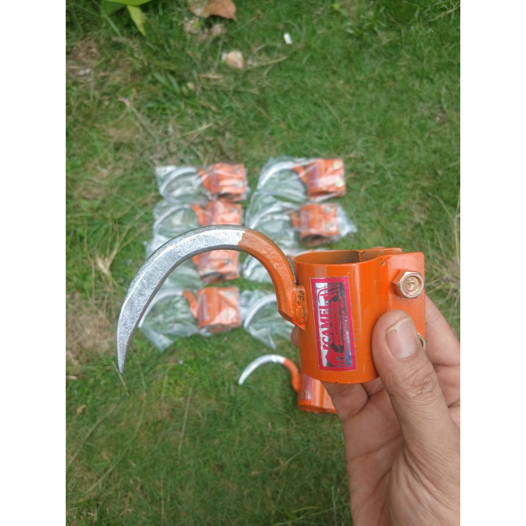 Taji Kolongan untuk egrek sawit cap CAMEL