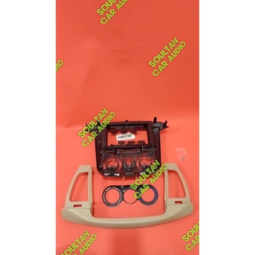 Frame head unit tv mobil android 9 inch mobil Toyota Innova 2005-2010