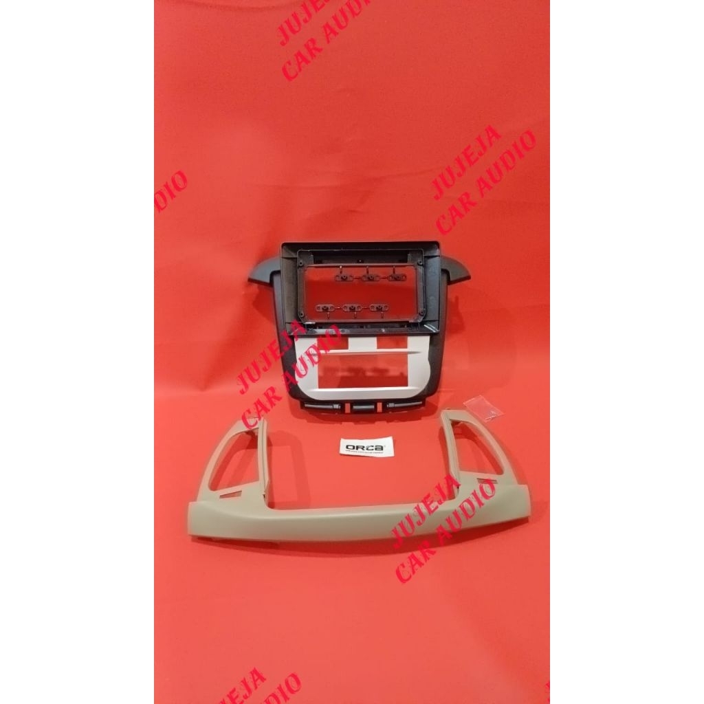 Frame head unit tv mobil android 10 inch mobil toyota innova V ac digital lubang kecil