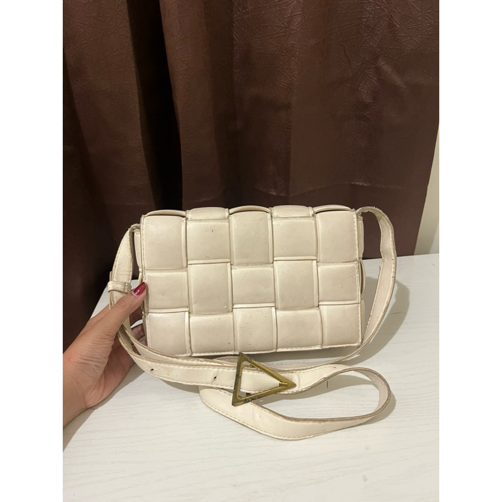 preloved tas bottega putih (bukan ori)