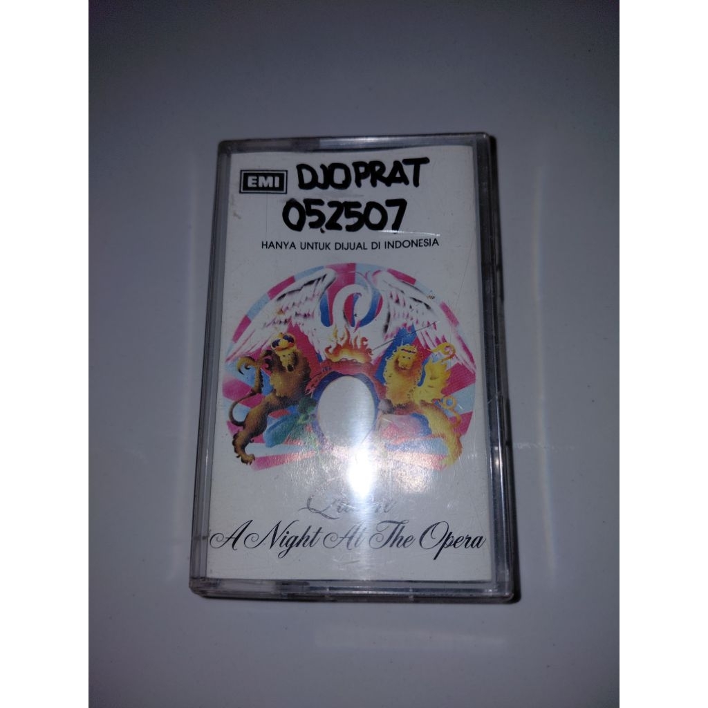 Kaset Original Queen - A Night at The Opera