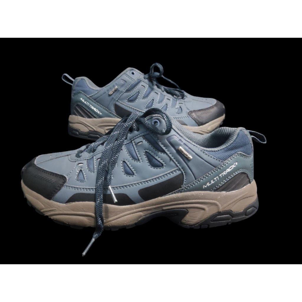 Lecaf Sepatu Gunung Outdoor