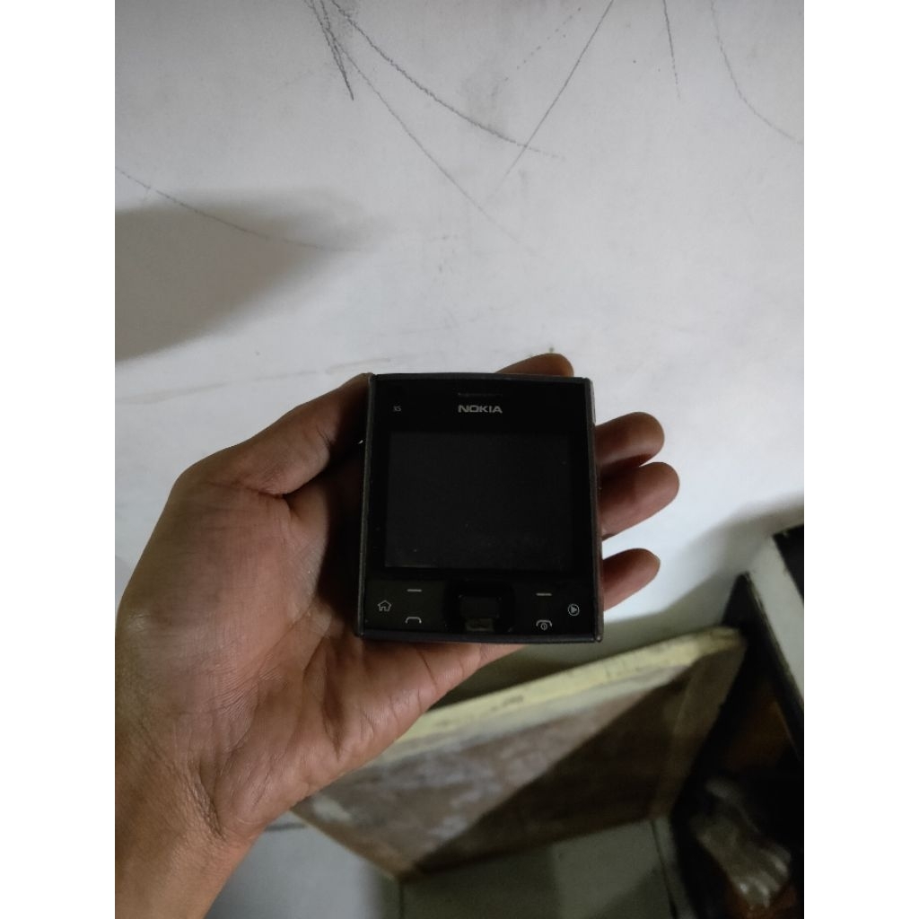 Nokia X5 mati total bahan pajangan