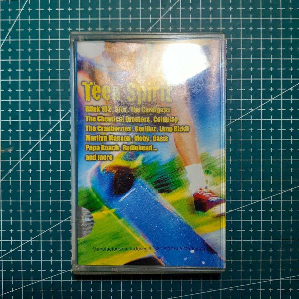 Kaset Various Artist - Teen Spirit (Blink 182, Radiohead, My Chemical Romance, Blur, Gorillaz, Limp 