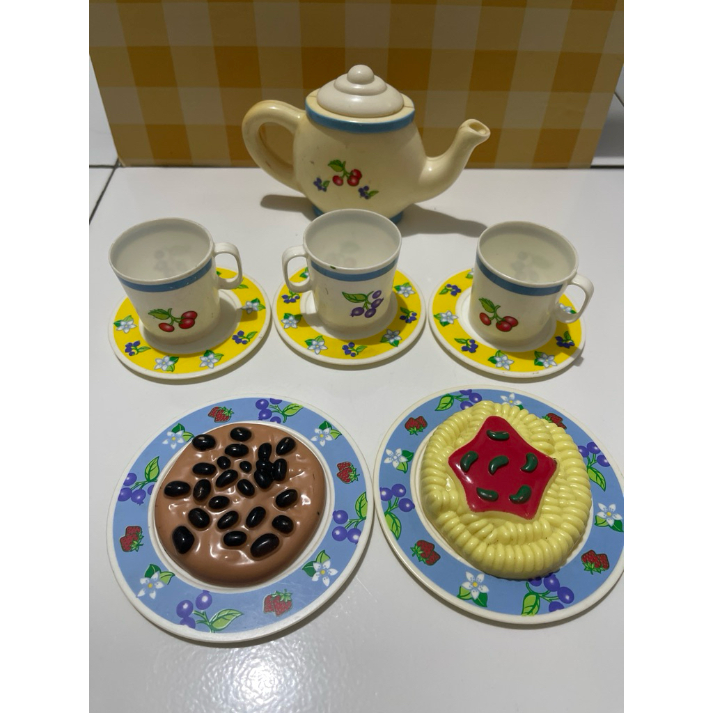 mainan set teko cangkir preloved