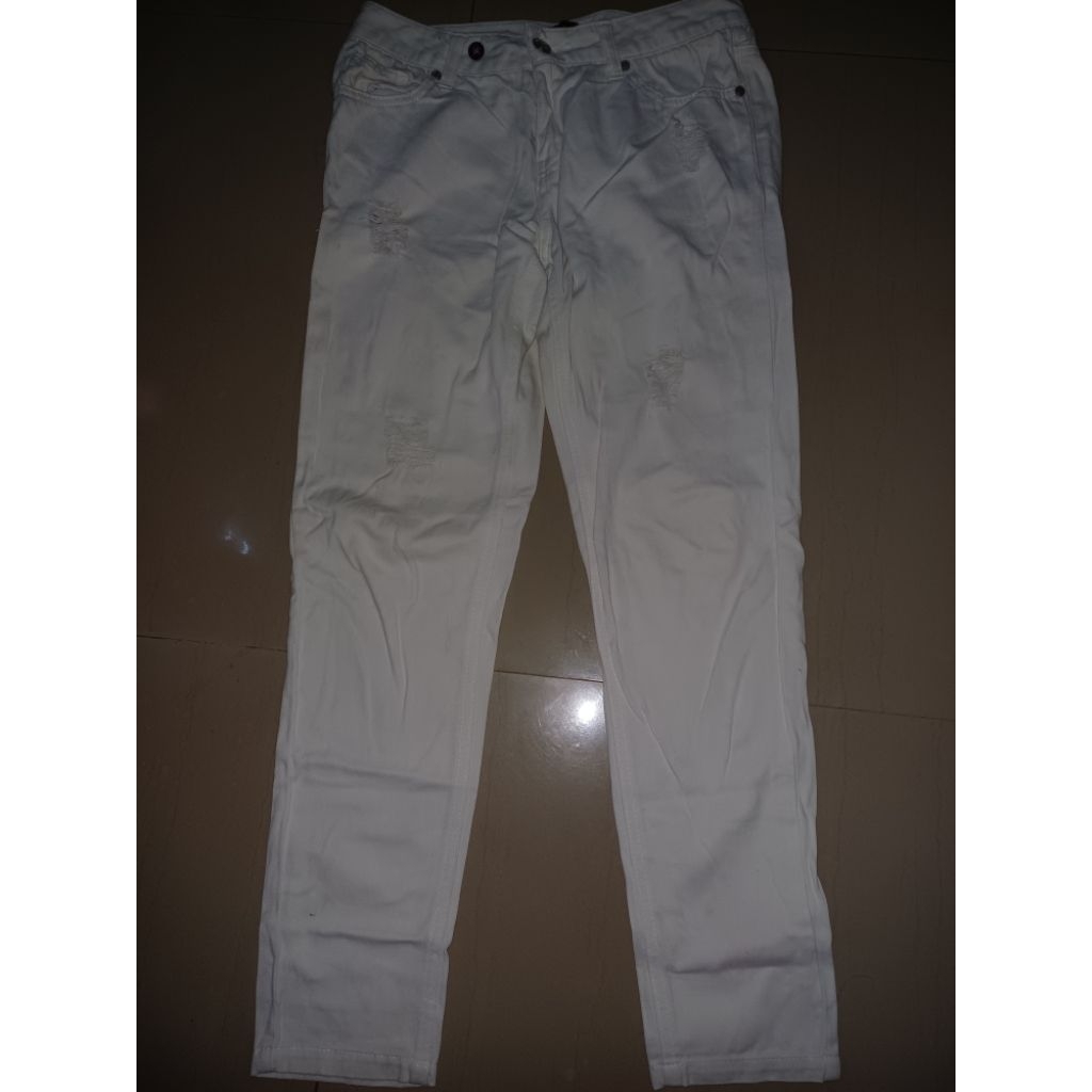 Celana Levis Putih Panjang
