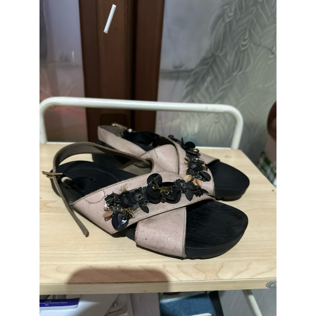 Preloved Pvra Cavvami Sandal