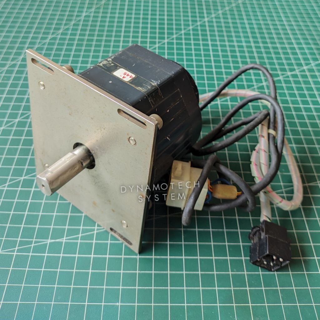 Stepper Motor VEXTA Oriental Motor | 5 Phase | DC 2.8A | Made in Japan