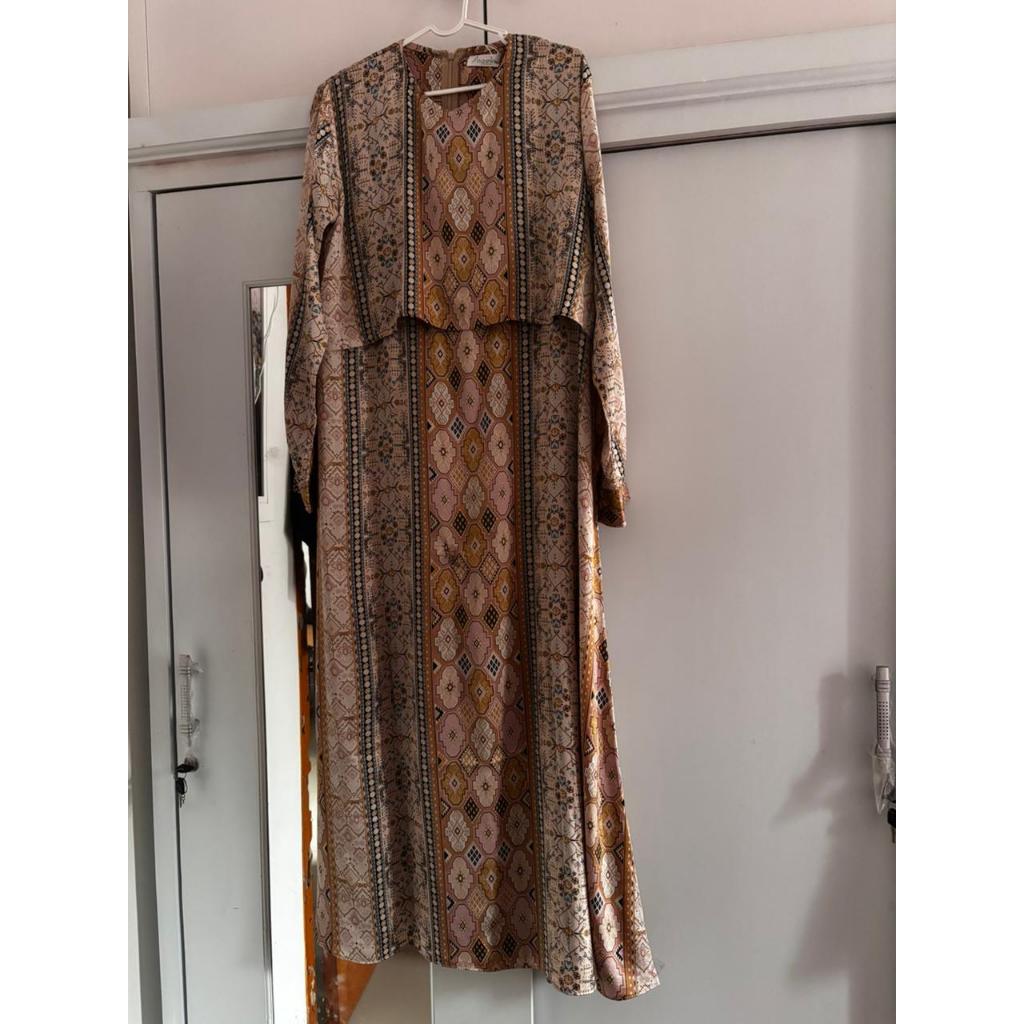 [LIKE NEW] Gamis Silk Premium GHAYA dan NAEKA.ID