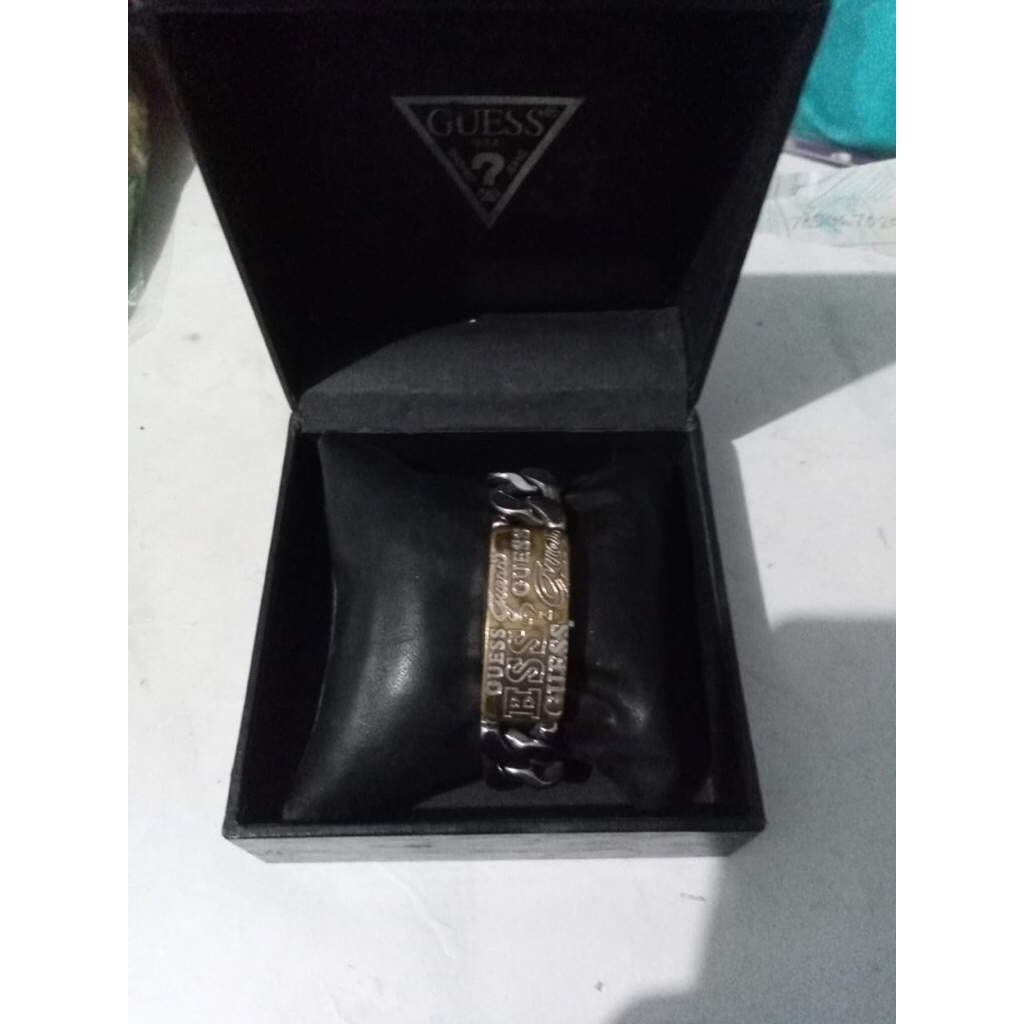 Jam Tangan wanita Guess 100% Original (preloved)