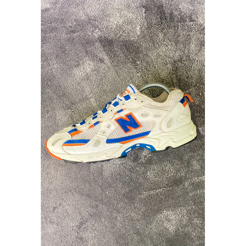 New Balance 827 Blue Orange Sneakers Preloved Size 42 Putih