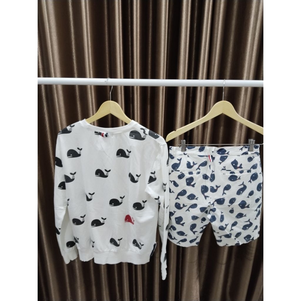 1 SET CREWNECK+CELANA THOM BROWNE LUXURY RAREEE