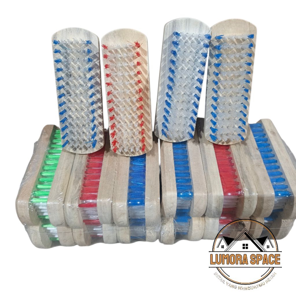 Sikat kamar mandi kayu